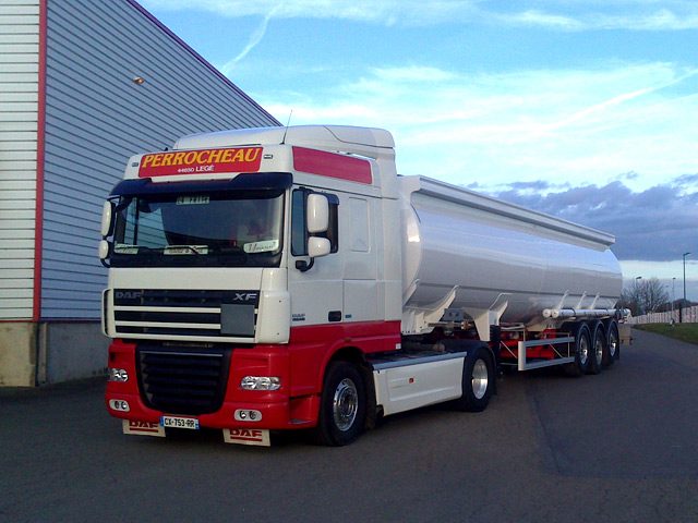 Transports routiers de marchandises interurbains. - Legé